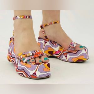 ⭐️NIB - Unilady - Flower Platform Sandals Womans Size 6.5